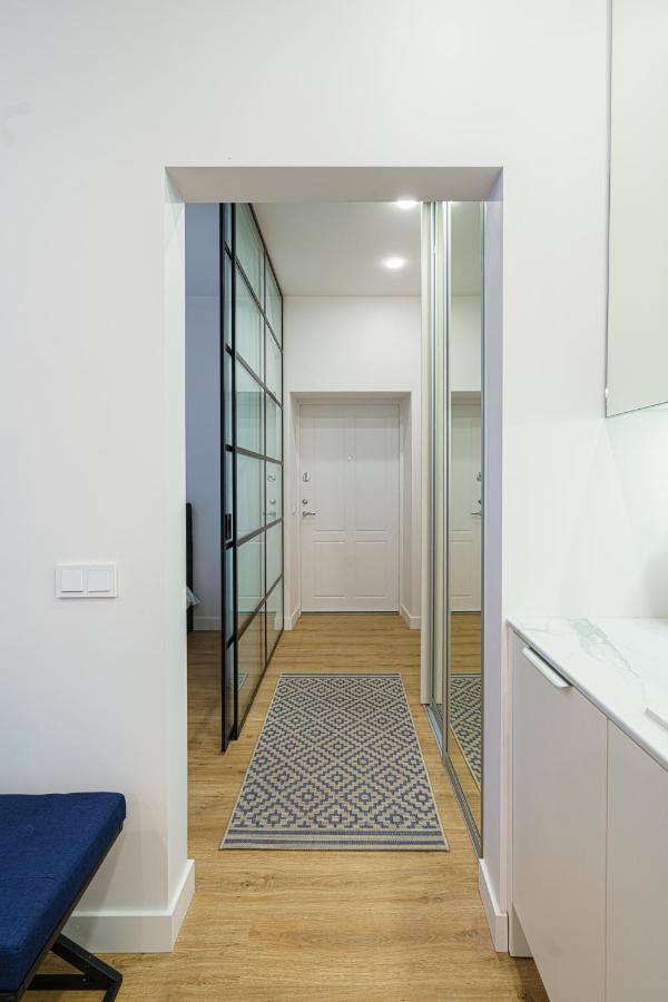 Moder Chic Apartment In Center-Prime Rentals Kaunas Kültér fotó