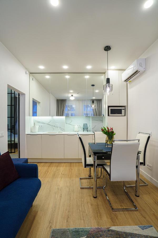 Moder Chic Apartment In Center-Prime Rentals Kaunas Kültér fotó