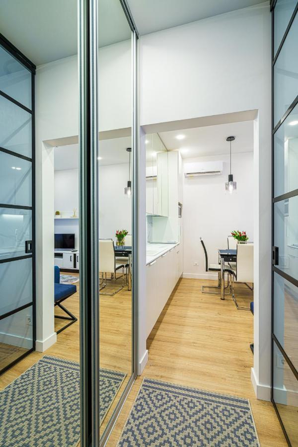 Moder Chic Apartment In Center-Prime Rentals Kaunas Kültér fotó
